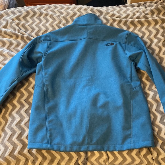 North Face Mens Jacket - Picture 2 of 3